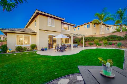 620 Edgewater Dr, San Marcos, CA 92078 photo 3