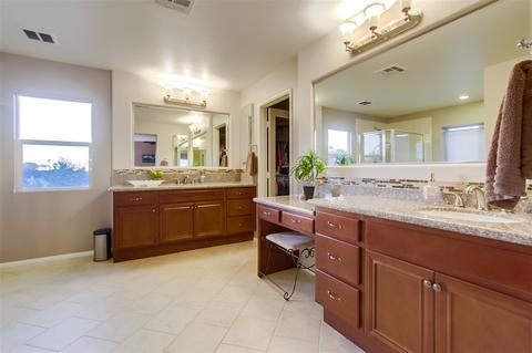 620 Edgewater Dr, San Marcos, CA 92078 photo 15