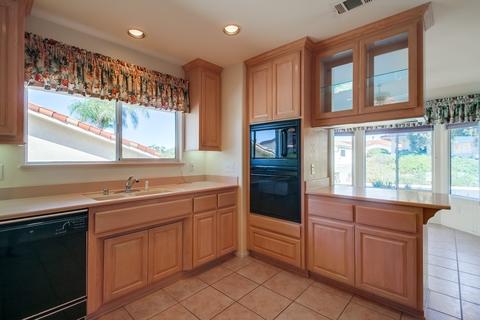 933 Ridge Heights Dr, Fallbrook, CA 92028 photo 1