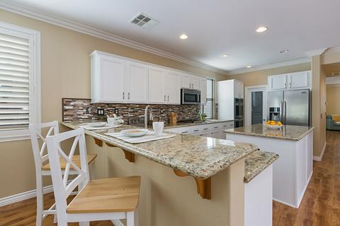 1080 Greenway Rd, Oceanside, CA 92057 photo 5