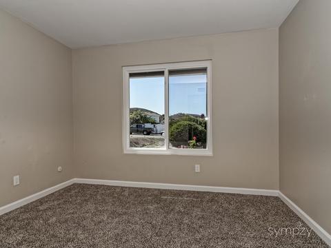 10872 Wagon Wheel Dr, Spring Valley, CA 91978 photo 2