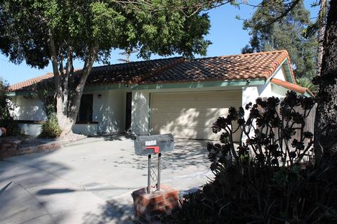 3135 Villa Colina, Spring Valley, CA 91978 photo 2