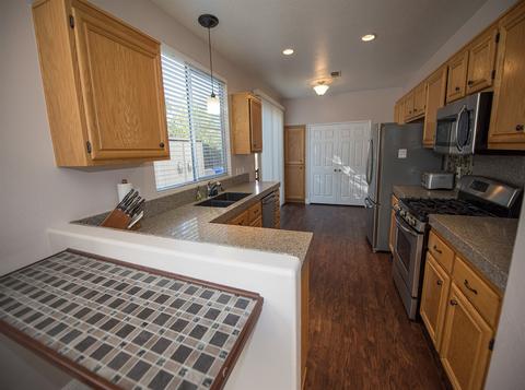 111 Valera Way, Oceanside, CA 92057 photo 4