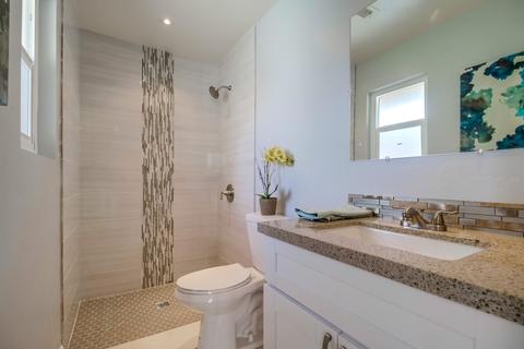 741 Maywood St, Escondido, CA 92027 photo 4