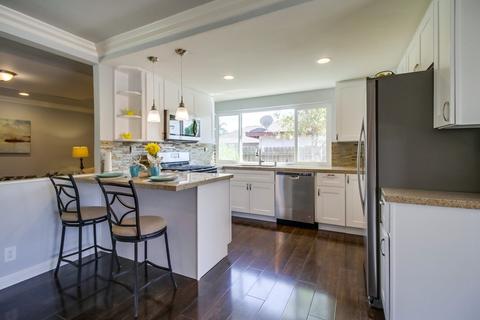 741 Maywood St, Escondido, CA 92027 photo 2