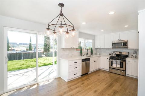 8545 De Vos Dr, Santee, CA 92071 photo 6