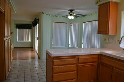 1920 Sagewood Dr, Oceanside, CA 92056 photo 5