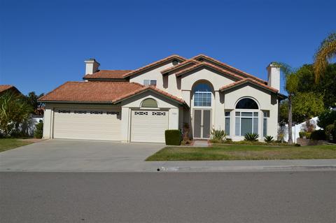 1920 Sagewood Dr, Oceanside, CA 92056 photo 1