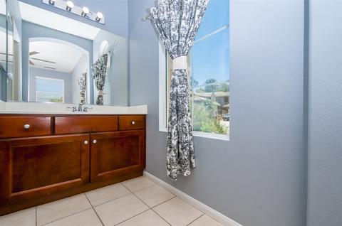 2345 Douglaston, Escondido, CA 92026 photo 6