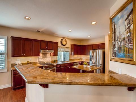 470 Tishmal Ct, Oceanside, CA 92058 photo 5