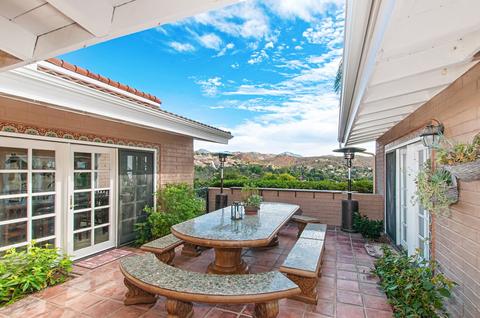 14016 Del Poniente Rd, Poway, CA 92064 photo 2