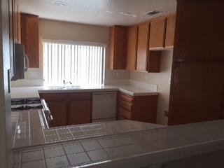 31454 Heitz Ln, Temecula, CA 92591 photo 4
