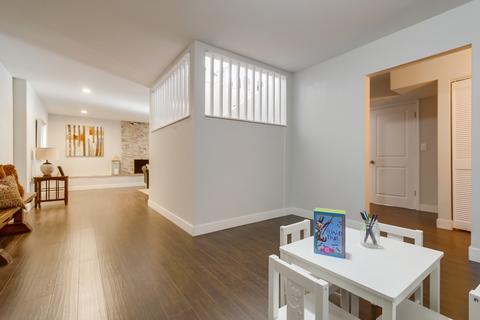 1427 York, Vista, CA 92084 photo 9