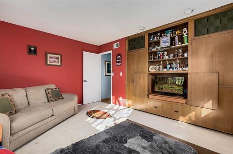 9910 Grandview Dr, La Mesa, CA 91941 photo 10