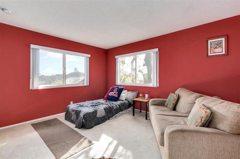 9910 Grandview Dr, La Mesa, CA 91941 photo 9