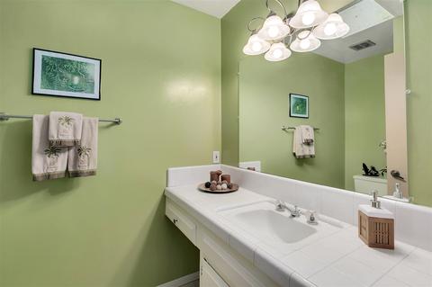 9910 Grandview Dr, La Mesa, CA 91941 photo 17