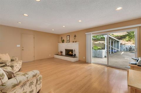 9910 Grandview Dr, La Mesa, CA 91941 photo 7