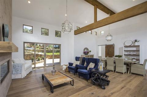 2810 Hidden Valley Rd, La Jolla, CA 92037 photo 5