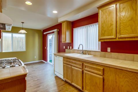 647 10th, Imperial Beach, CA 91932 photo 9