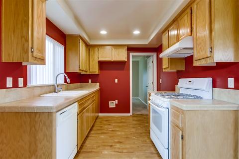 647 10th, Imperial Beach, CA 91932 photo 7