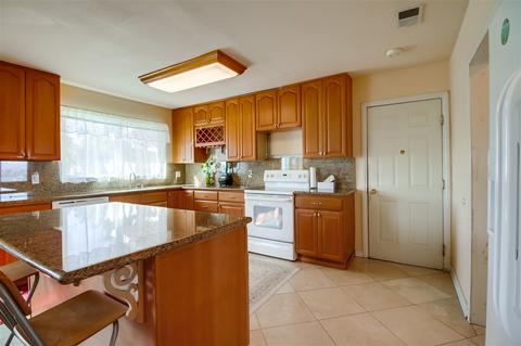 835 Murray Dr, El Cajon, CA 92020 photo 4