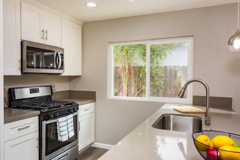 1608 Kingston Dr, Escondido, CA 92027 photo 14