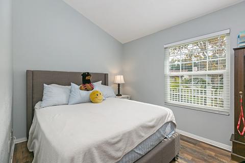 4912 Meadowbrook Dr, Oceanside, CA 92056 photo 9