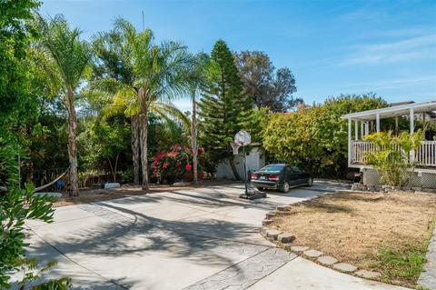 10207 Madrid Way, Spring Valley, CA 91977 photo 6