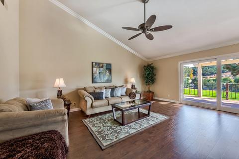 10573 E Meadow Glen Way E, Escondido, CA 92026 photo 4