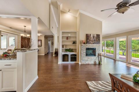10573 E Meadow Glen Way E, Escondido, CA 92026 photo 14