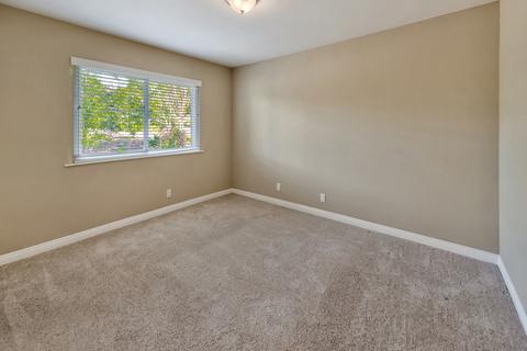 10573 E Meadow Glen Way E, Escondido, CA 92026 photo 21