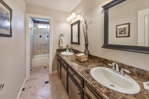 10573 E Meadow Glen Way E, Escondido, CA 92026 photo 20