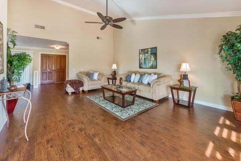 10573 E Meadow Glen Way E, Escondido, CA 92026 photo 5