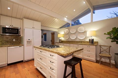 375 Arroyo Dr, Encinitas, CA 92024 photo 6