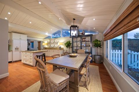 375 Arroyo Dr, Encinitas, CA 92024 photo 4