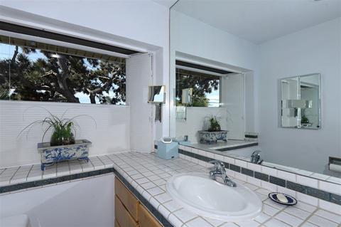1301 Blue Sky Dr, Cardiff, CA 92007 photo 13