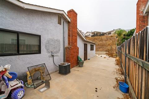 9754 Pebble Beach Dr, Santee, CA 92071 photo 17