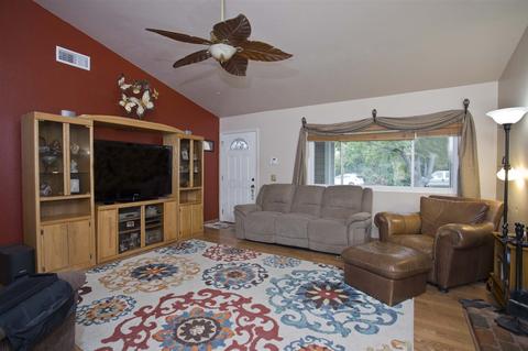 10823 Princess Arlene Dr, Santee, CA 92071 photo 3