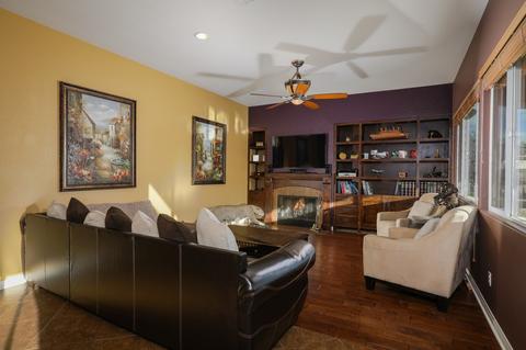 646 Sandra Ln, El Cajon, CA 92019 photo 3
