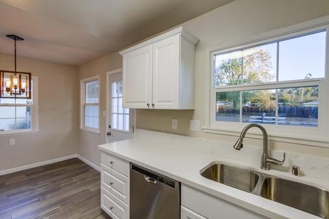 536 E St, Ramona, CA 92065 photo 9