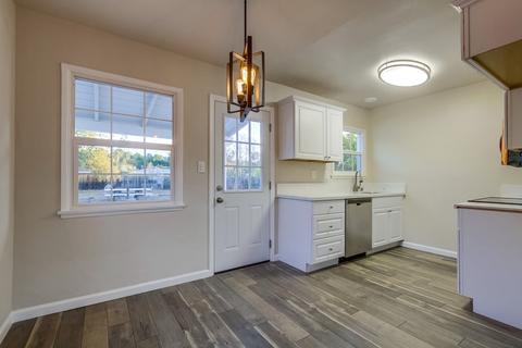 536 E St, Ramona, CA 92065 photo 6
