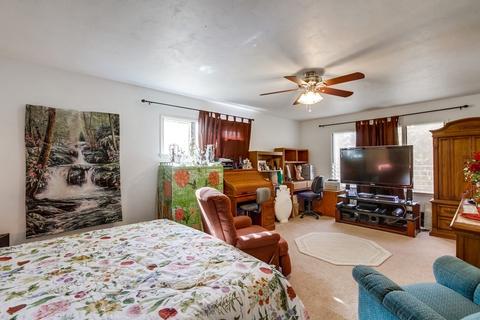 4722 Parks Ave, La Mesa, CA 91942 photo 8