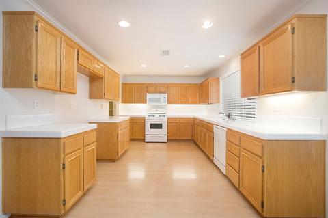 467 Lexington Cir, Oceanside, CA 92057 photo 9