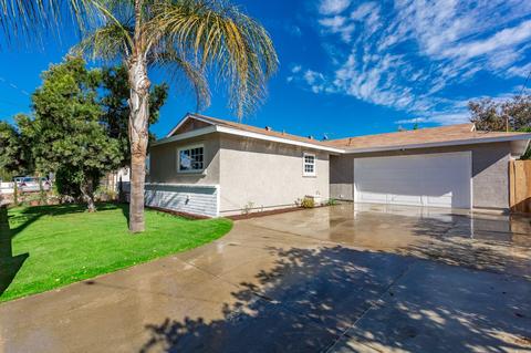 522 Roja St, Oceanside, CA 92057 photo 2