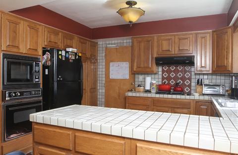 1332 Coy Ct, El Cajon, CA 92021 photo 2