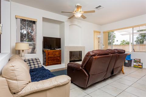 6477 Caltha Pl, Carlsbad, CA 92011 photo 3