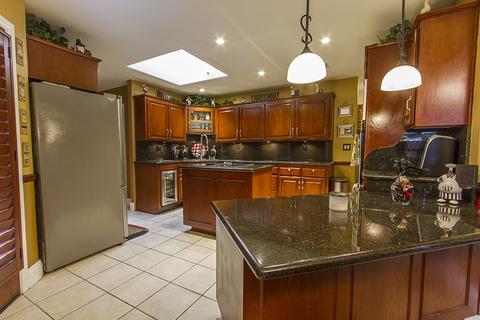 3401 Scenic Ter, Spring Valley, CA 91978 photo 9