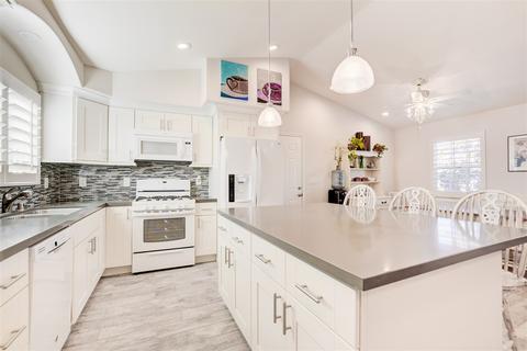 9241 Maranda Dr, Santee, CA 92071 photo 3