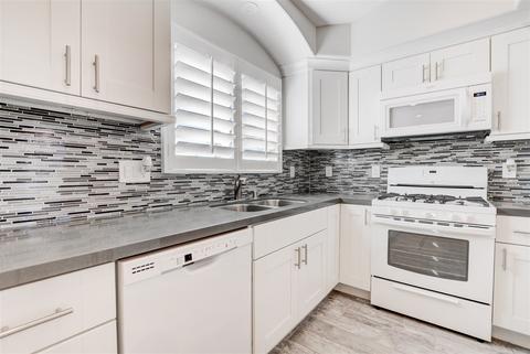 9241 Maranda Dr, Santee, CA 92071 photo 4