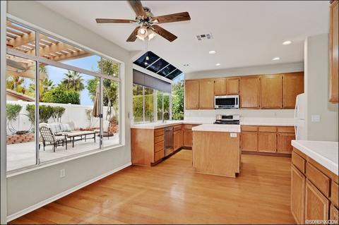 1029 Gallery Dr, Oceanside, CA 92057 photo 8
